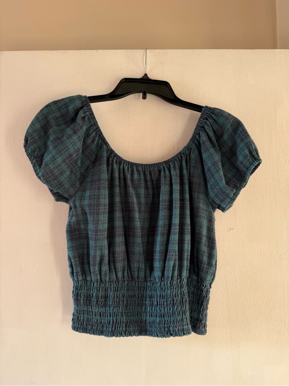 Aeropostale Green & Blue Plaid Smocked Top Size Medium
